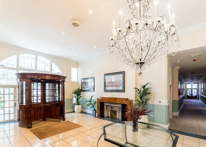 Victorian Duplex In Burlington Mansions